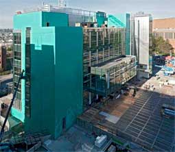 photo, Molecular Engineering building under construction
