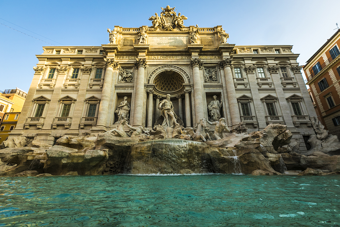 trevi fountain