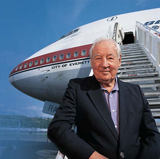 Joseph Sutter in front of the 'City of Everett' 747