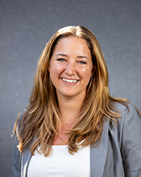 Elizabeth Nance headshot
