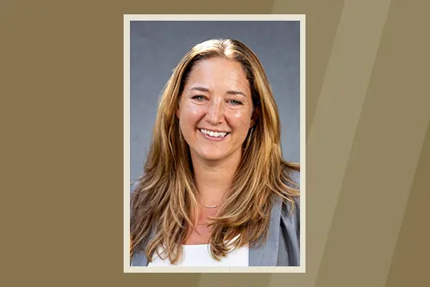 Elizabeth Nance headshot